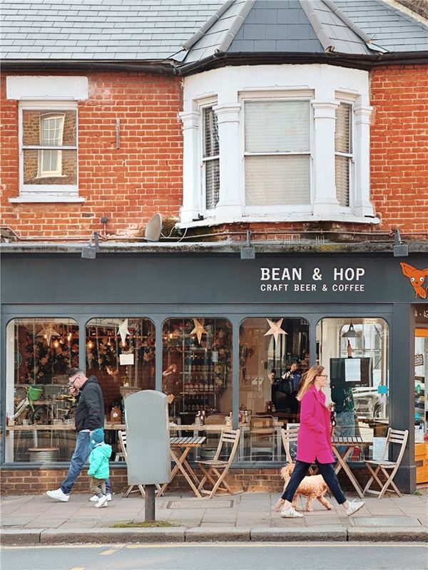 2 bedroom flat, London Square Wandsworth Common, Springfield Drive SW17 - Available