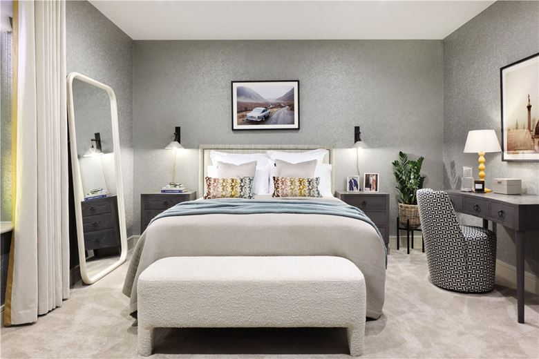 2 bedroom flat, London Square Wandsworth Common, Springfield Drive SW17 - Available