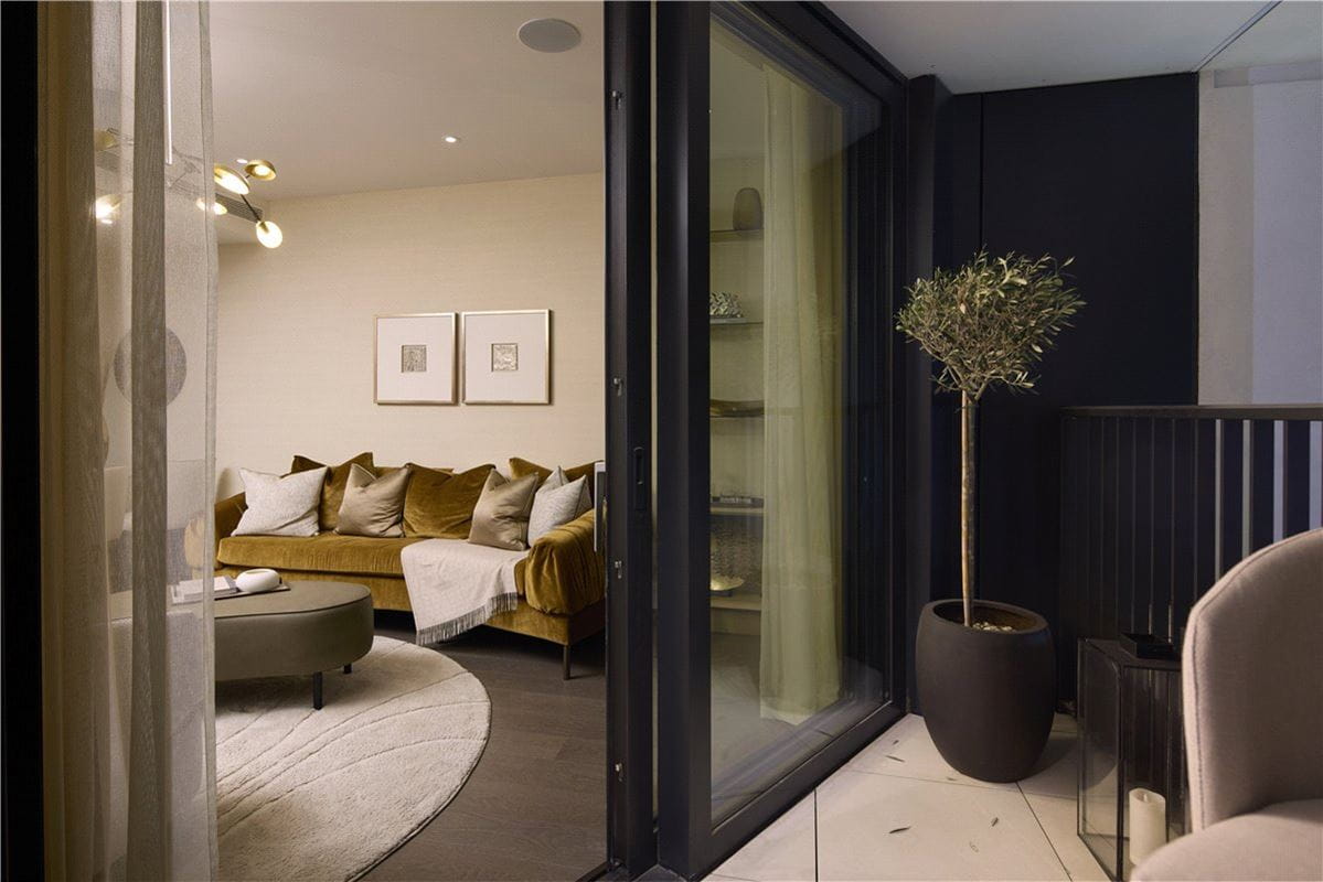 2 bedroom flat, London Square Nine Elms, Ponton Road SW11 - Available