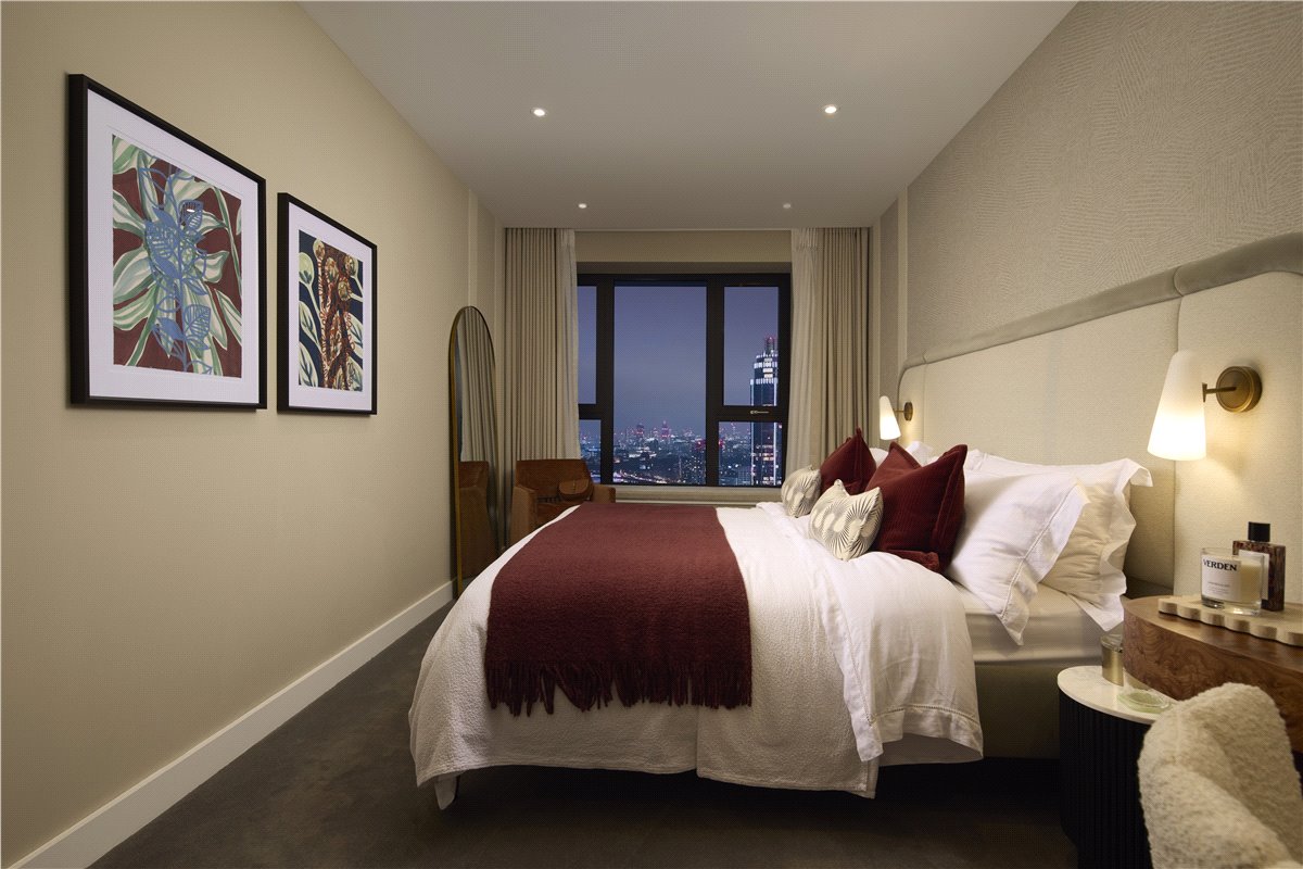 3 bedroom flat, London Square Nine Elms, Ponton Road SW11 - Available