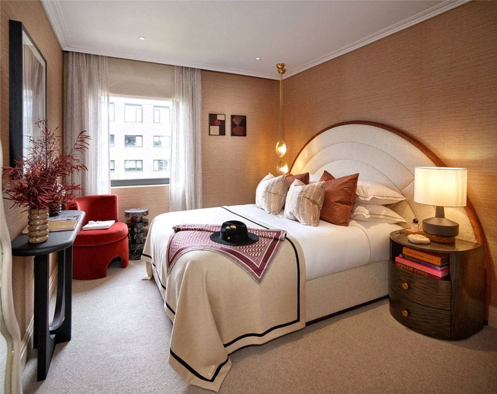 1 bedroom flat, Artisan Tower, 2 Mill Stream Walk SW18 - Available