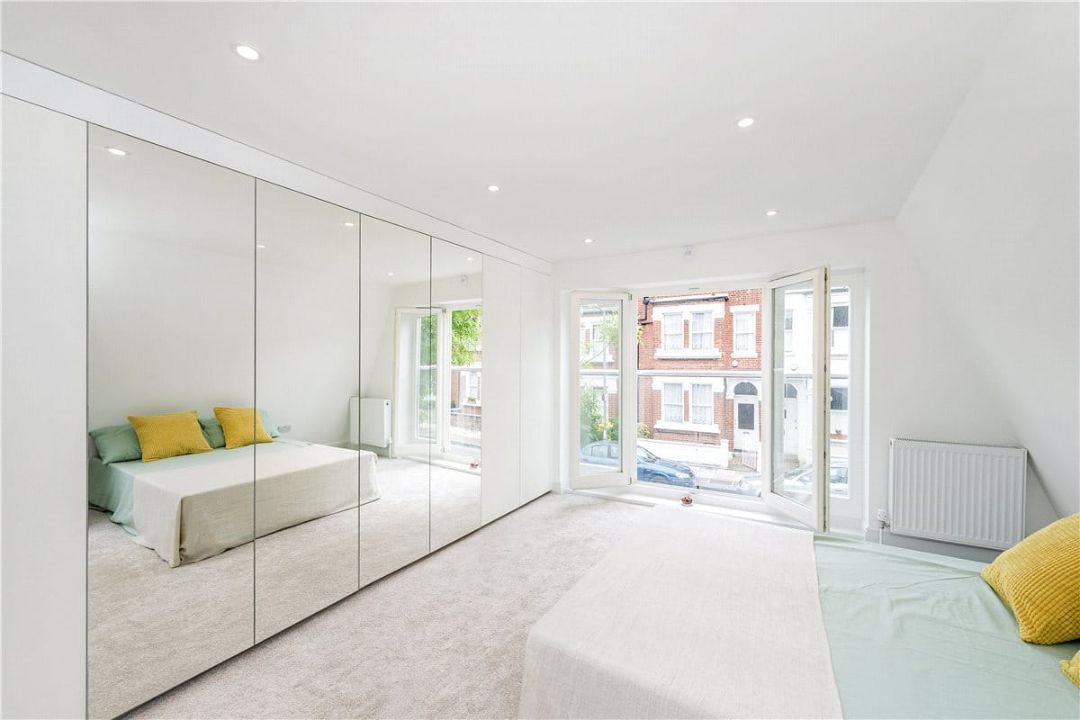 1 bedroom house, Pentland Street, London SW18 - Sold