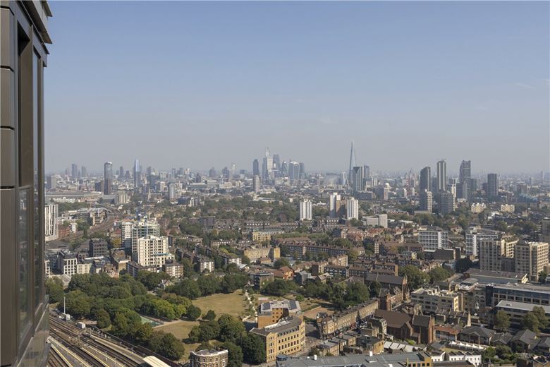 2 bedroom flat, DAMAC Tower, Nine Elms SW8 - Available