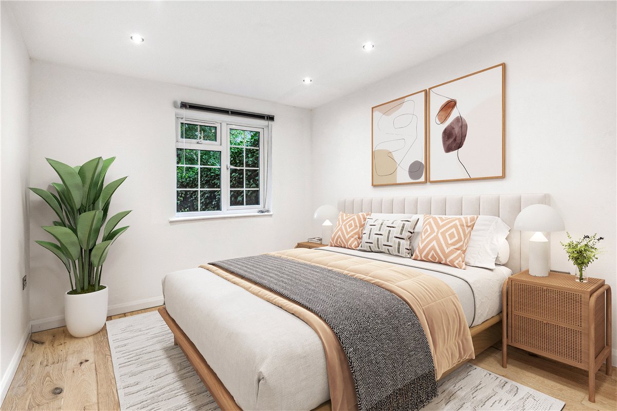 1 bedroom flat, College Gardens, London SW17 - Sold