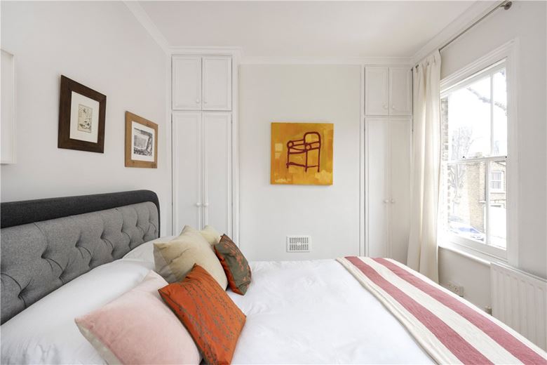 2 bedroom house, Sabine Road, Battersea SW11 - Sold