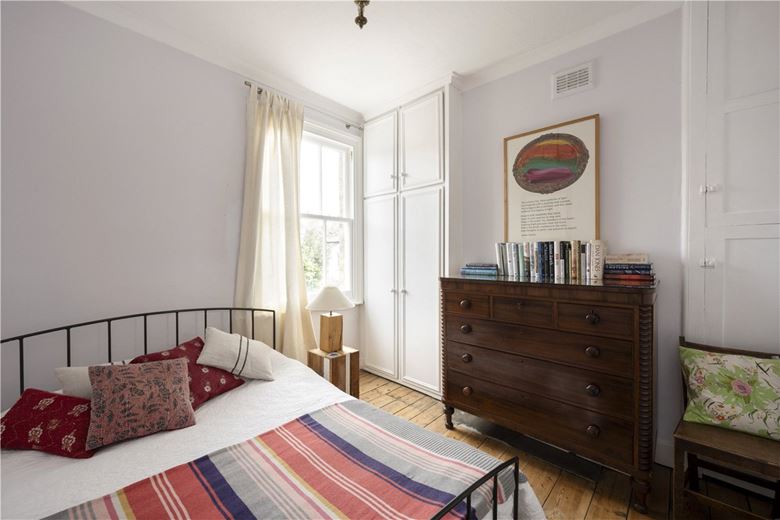 2 bedroom house, Sabine Road, Battersea SW11 - Sold