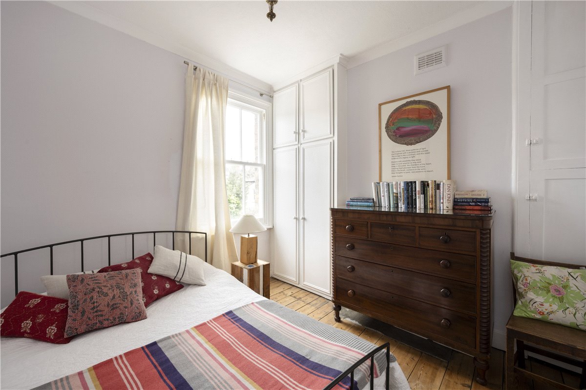 2 bedroom house, Sabine Road, Battersea SW11 - Sold