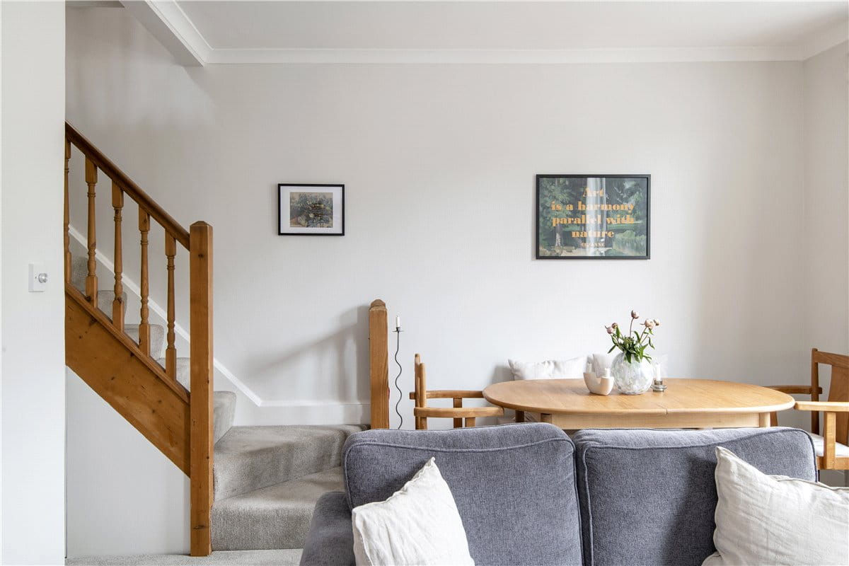 2 bedroom flat, Althorp Road, Wandsworth Common SW17 - Sold