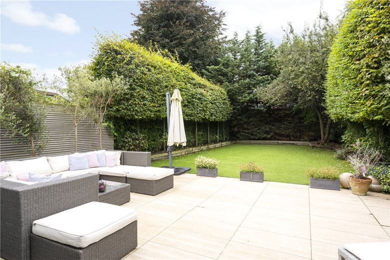 5 bedroom house, Lyford Road, London SW18 - Available