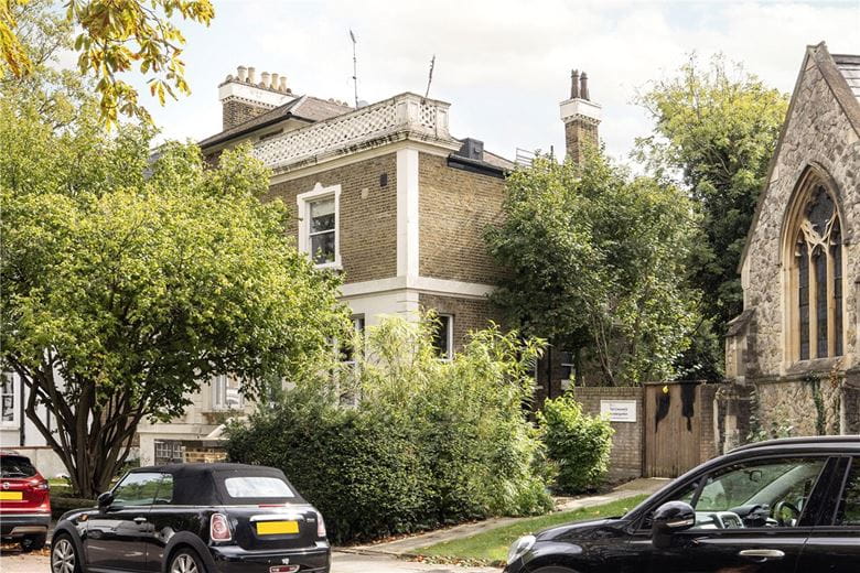 2 bedroom flat, Trinity Crescent, Tooting Bec SW17 - Sold