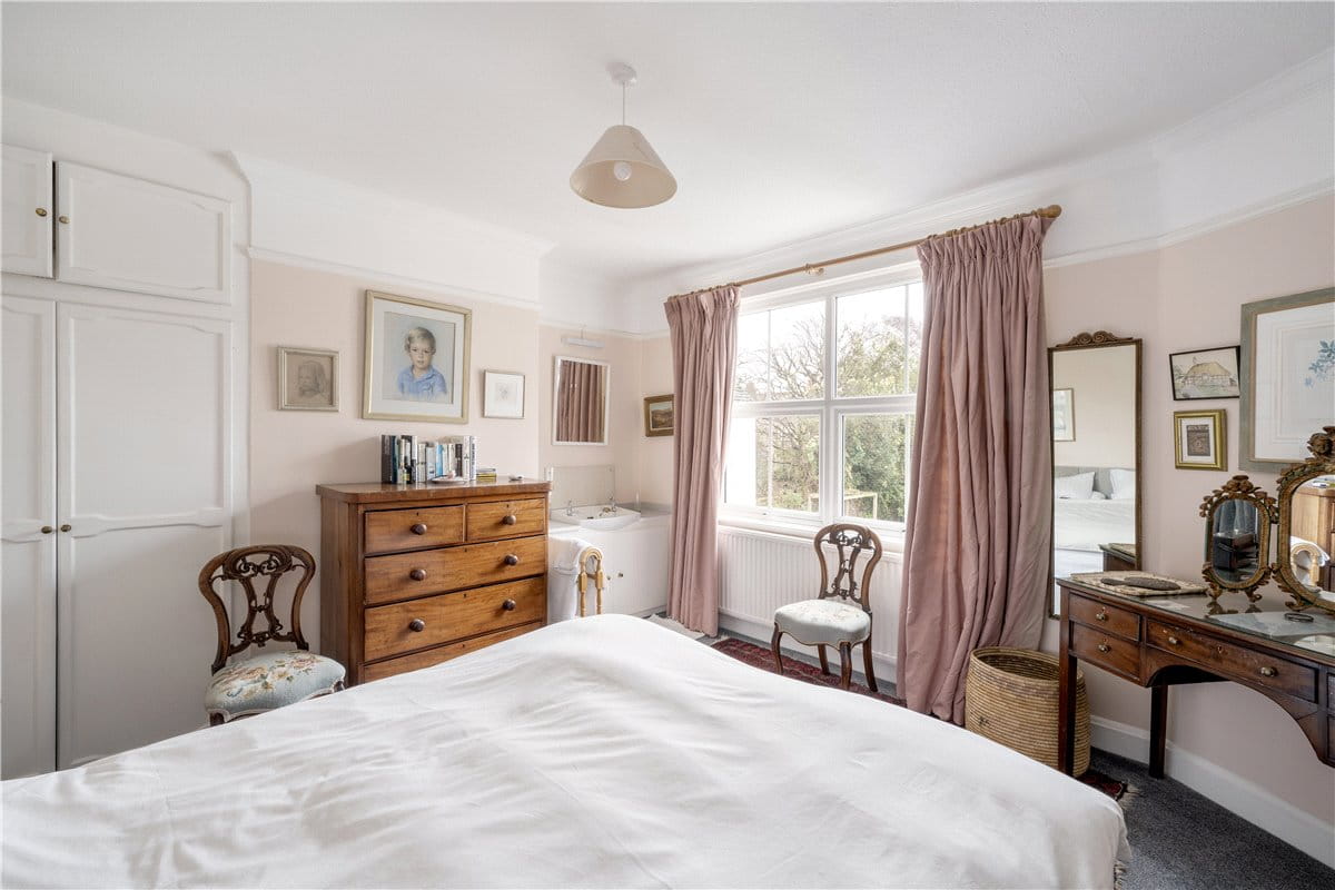 5 bedroom house, Frewin Road, London SW18 - Sold