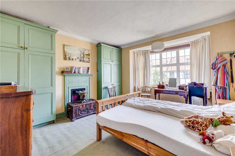 4 bedroom house, Frewin Road, London SW18 - Sold