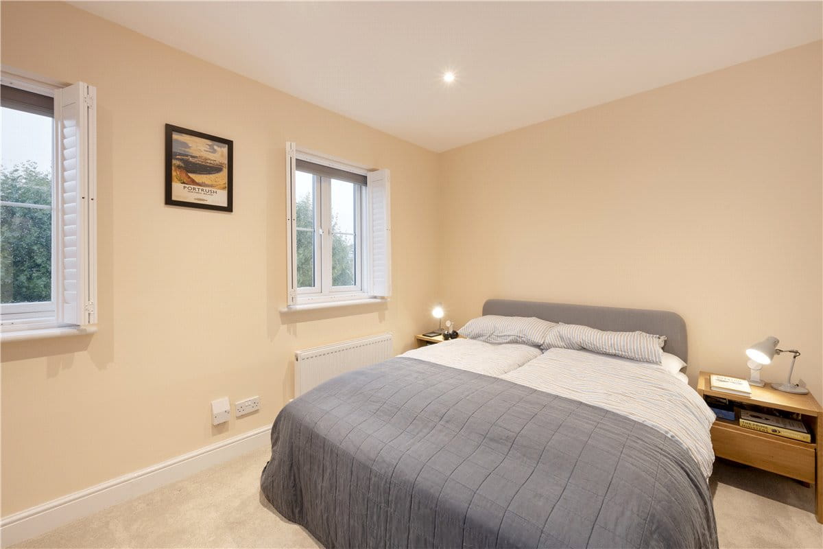 3 bedroom house, Bevin Square, London SW17 - Sold