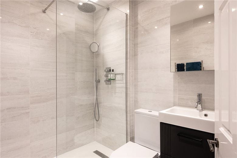 3 bedroom house, Bevin Square, London SW17 - Sold