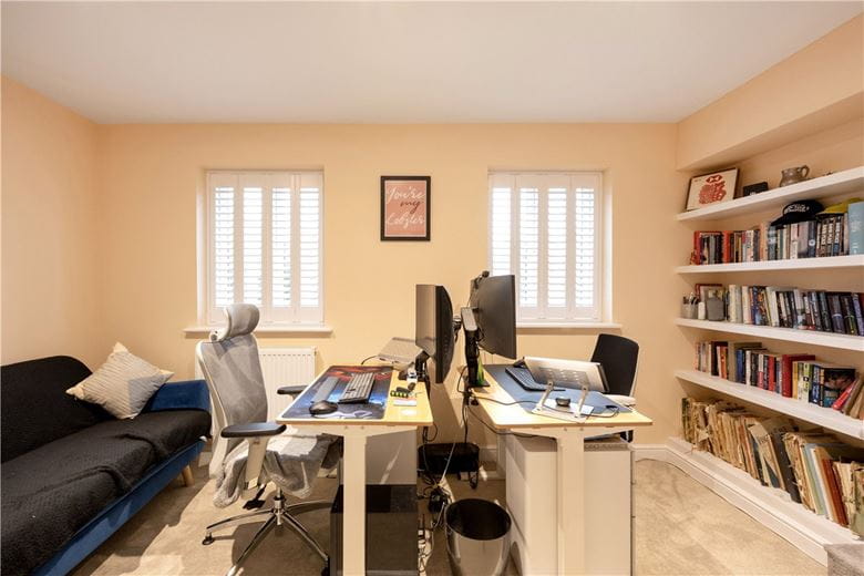 3 bedroom house, Bevin Square, London SW17 - Sold