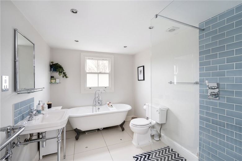 4 bedroom house, Beechcroft Road, London SW17 - Sold