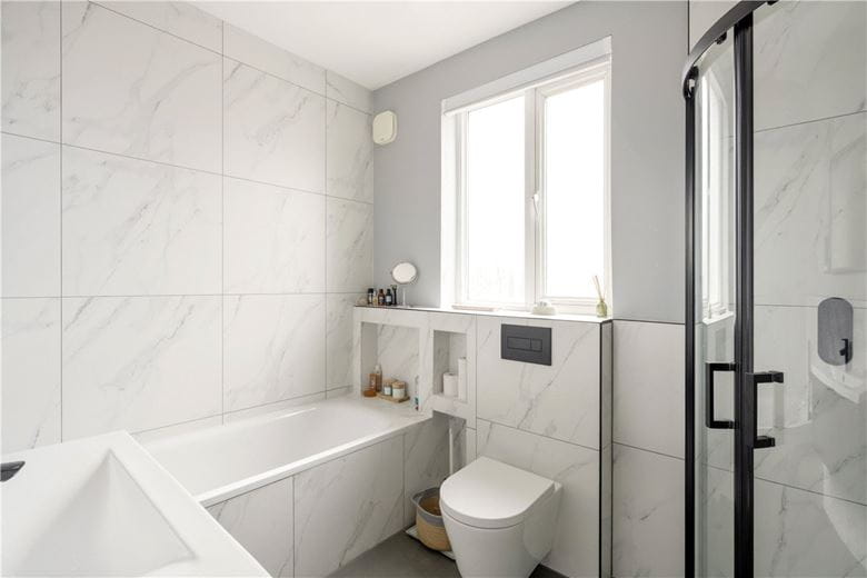 5 bedroom house, Magdalen Road, London SW18 - Available