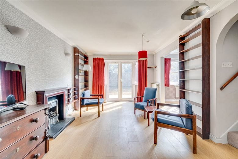 3 bedroom house, Victoria Mews, Earlsfield SW18 - Sold STC