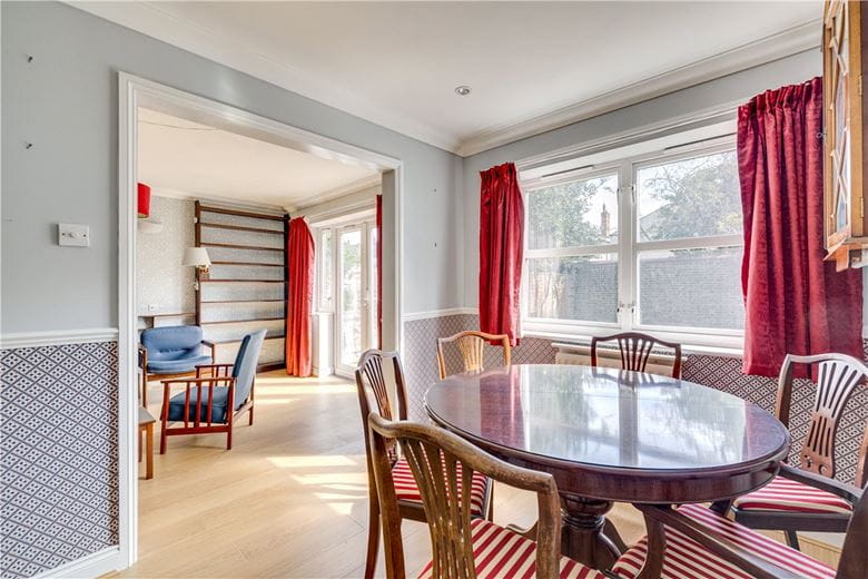 3 bedroom house, Victoria Mews, Earlsfield SW18 - Sold STC