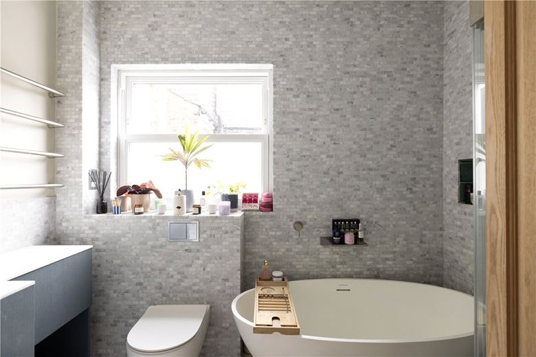 3 bedroom maisonette, Tranmere Road, London SW18 - Sold STC