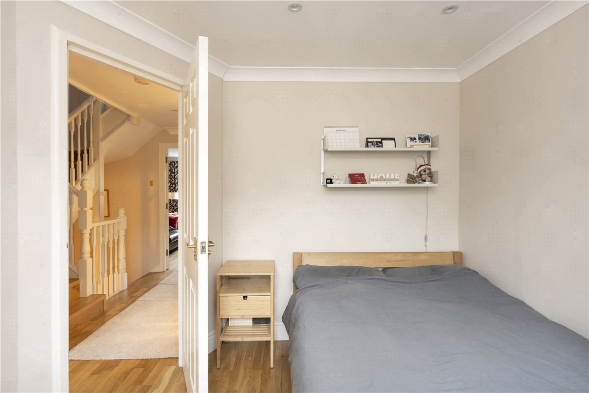 5 bedroom house, Elderfield Place, Heritage Park/Tooting Bec SW17 - Sold