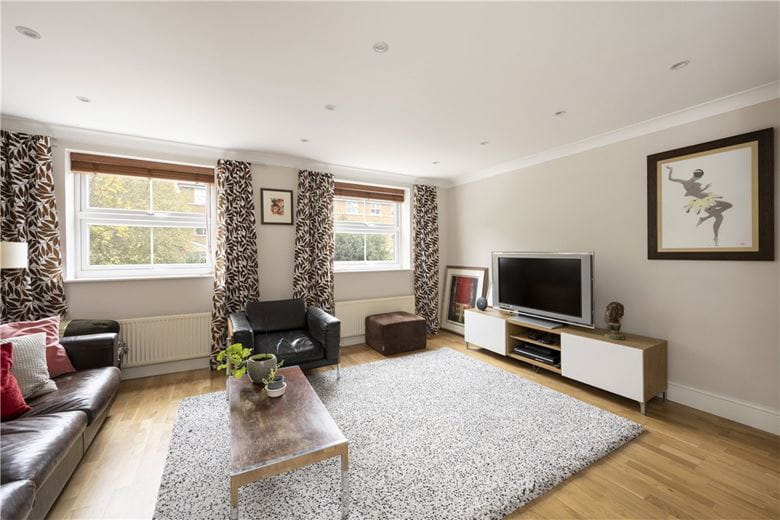 5 bedroom house, Elderfield Place, Heritage Park/Tooting Bec SW17 - Available