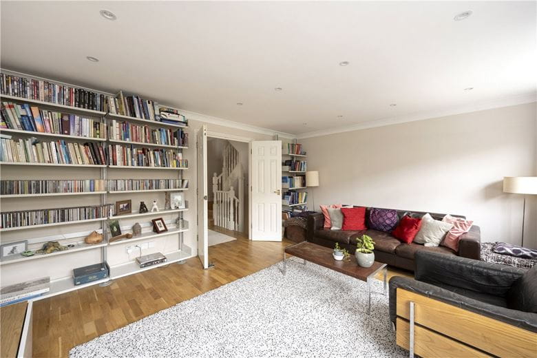 5 bedroom house, Elderfield Place, Heritage Park/Tooting Bec SW17 - Sold