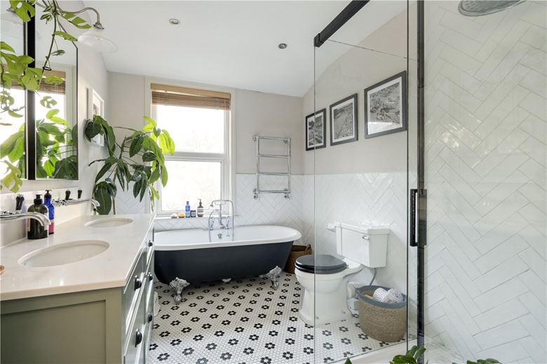 3 bedroom house, Burntwood Lane, Wandsworth SW17 - Sold