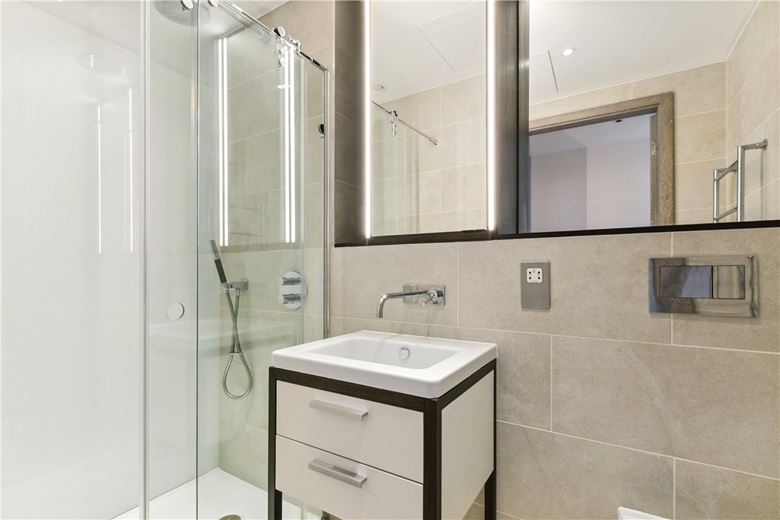 3 bedroom flat, Dray House, RAM Quarter SW18 - Available