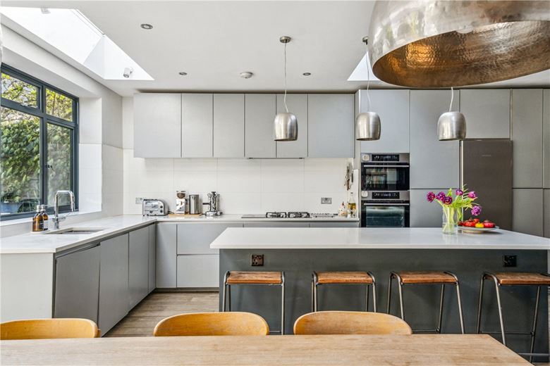 4 bedroom house, Marham Gardens, London SW18 - Sold