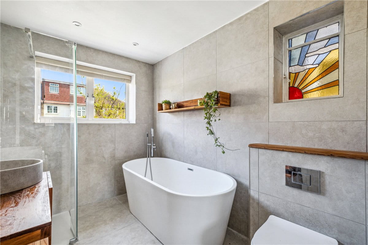 4 bedroom house, Marham Gardens, London SW18 - Sold