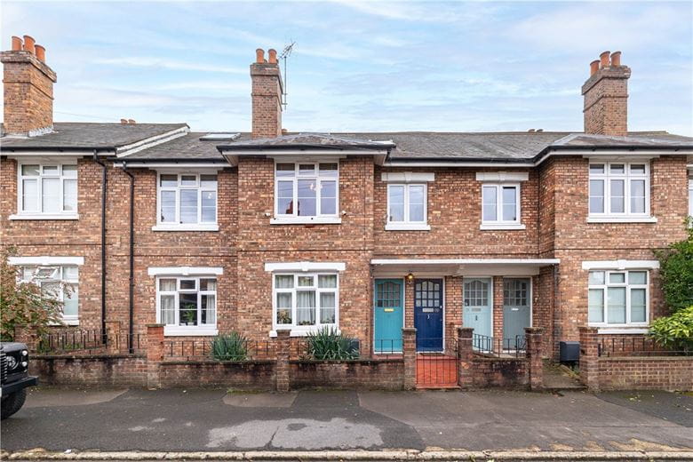 4 bedroom maisonette, Strickland Row, Wandsworth Common SW18 - Available