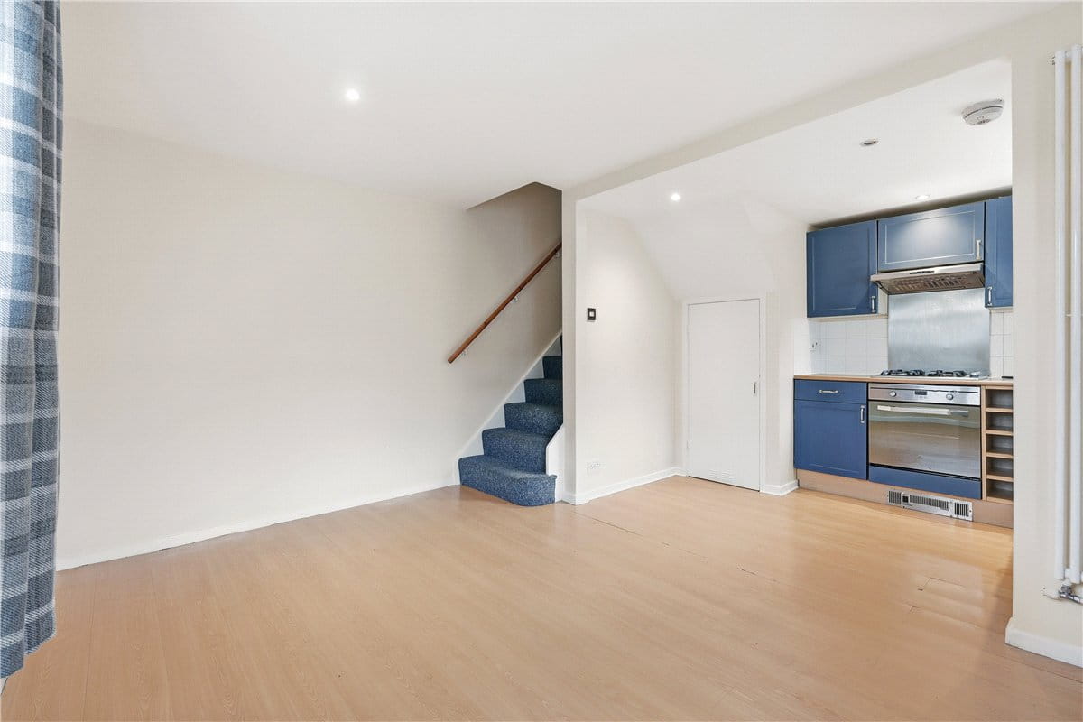 1 bedroom house, Ashdown Way, Balham SW17 - Available