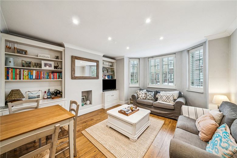 2 bedroom flat, Frogmore, London SW18 - Sold STC