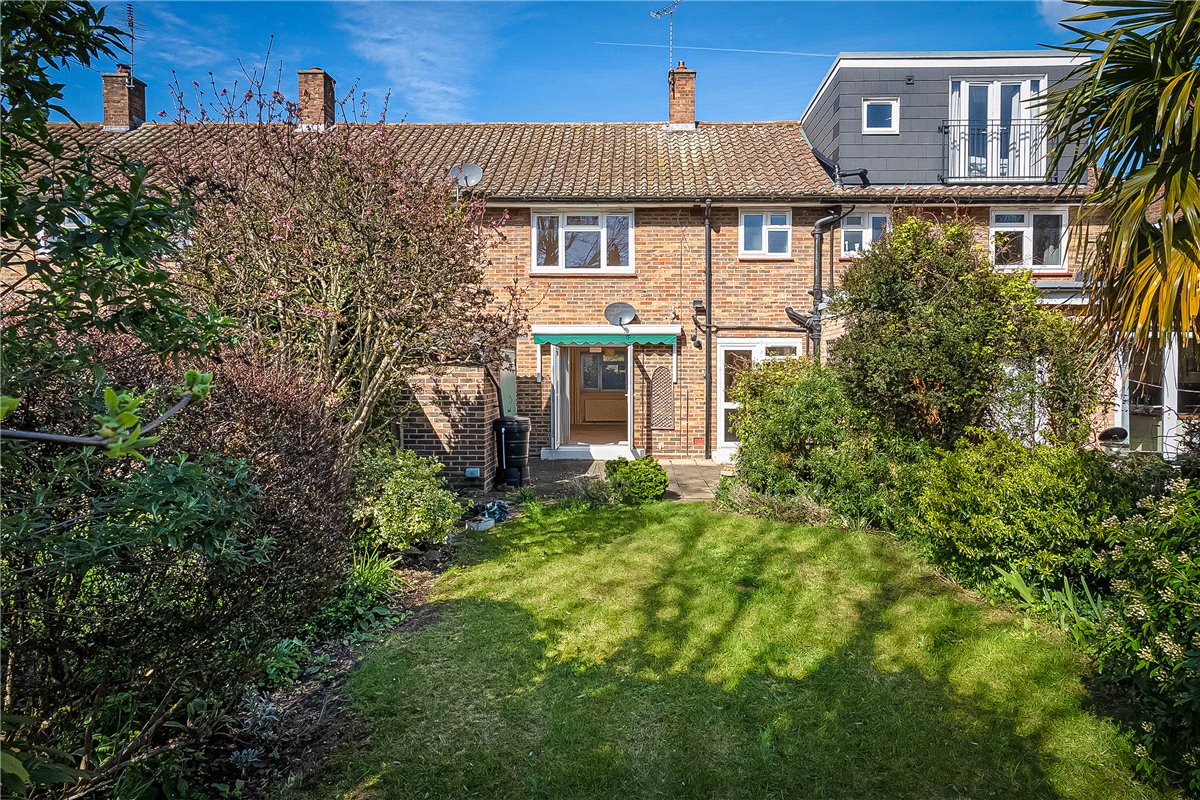 3 bedroom house, Sarsfeld Road, London SW12 - Sold STC