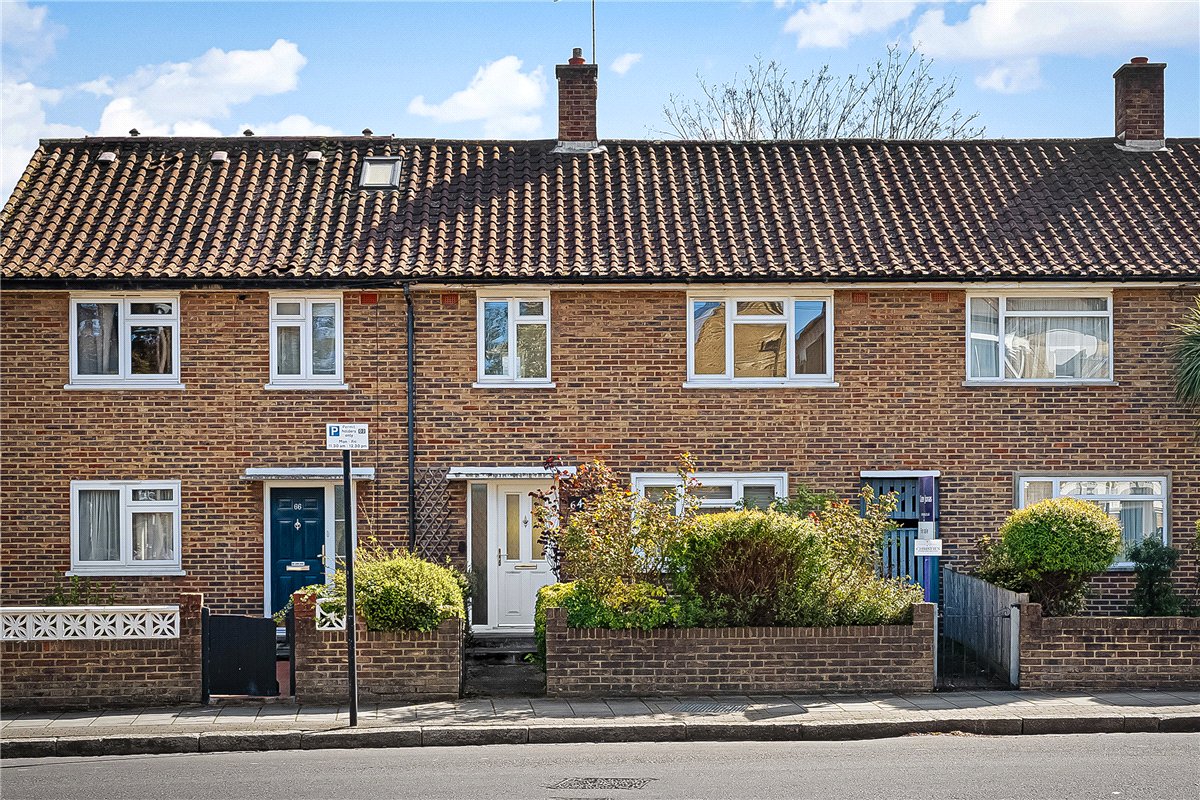 3 bedroom house, Sarsfeld Road, London SW12 - Sold STC