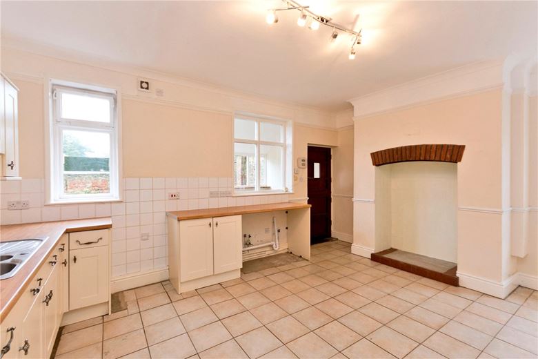 4 bedroom house, Channel Road, Sunk Island HU12 - Sold