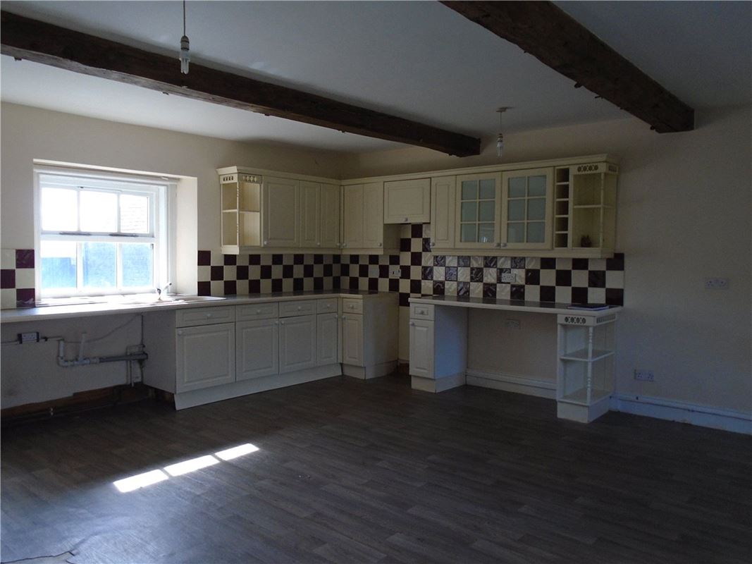 3 bedroom house, High Lee Lane, Hoylandswaine S36 - Let Agreed