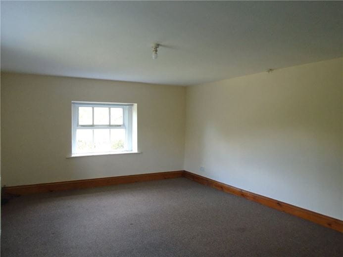 3 bedroom house, High Lee Lane, Hoylandswaine S36 - Let Agreed