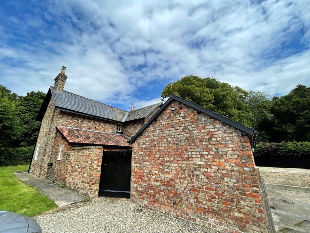 4 bedroom cottage, Wintringham, Malton YO17 - Under Offer