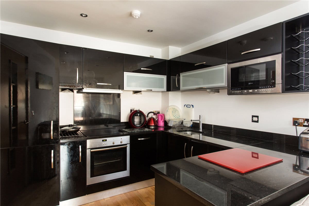 2 bedroom flat, Black Horse Lane, York YO1 - Available