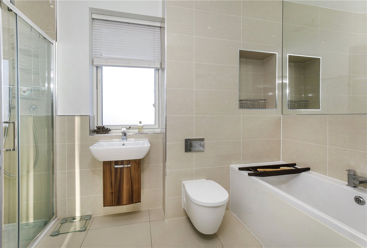 4 bedroom house, Clock Tower Way, York YO23 - Available