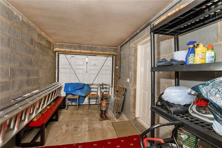 3 bedroom house, Waterside Gardens, York YO31