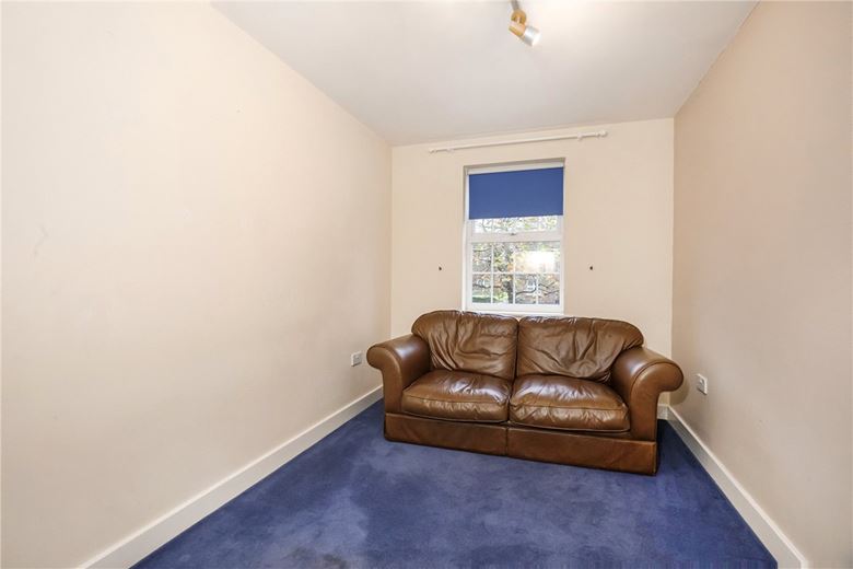 3 bedroom house, Waterside Gardens, York YO31