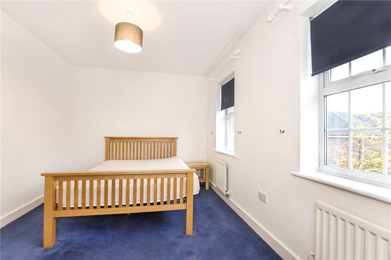 3 bedroom house, Waterside Gardens, York YO31