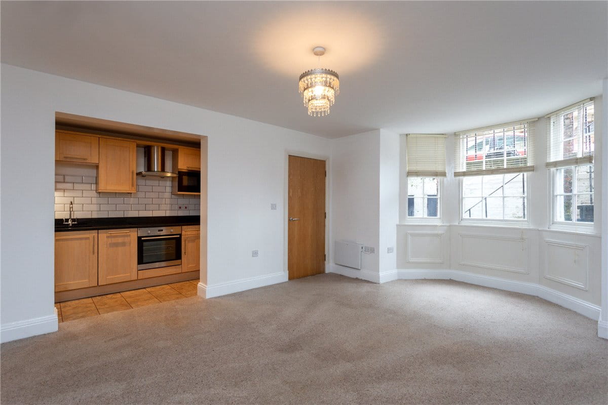2 bedroom flat, Priory Street, York YO1
