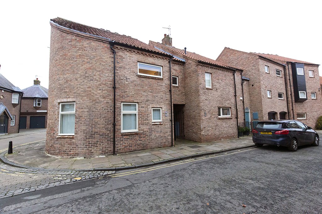 1 bedroom flat, St. Andrewgate, York YO1 - Let Agreed