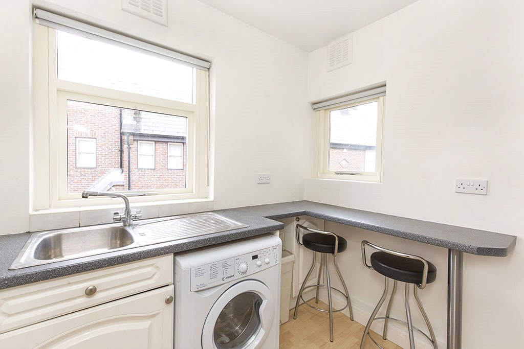 1 bedroom flat, St. Andrewgate, York YO1 - Let Agreed