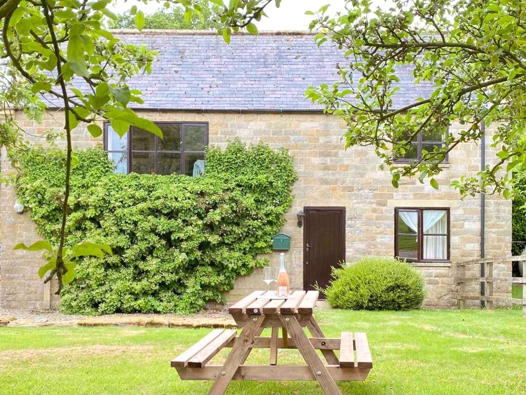 2 bedroom , Whitwell, York YO60 - Let Agreed