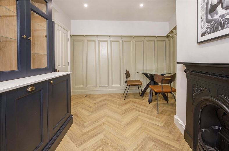 2 bedroom flat, St. Saviours Place, York YO1 - Let Agreed